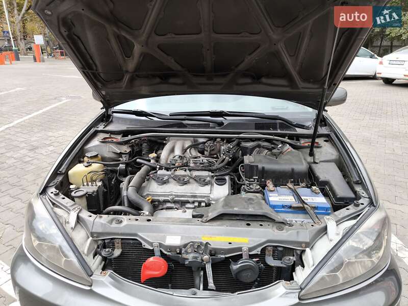 Седан Toyota Camry 2003 в Одессе