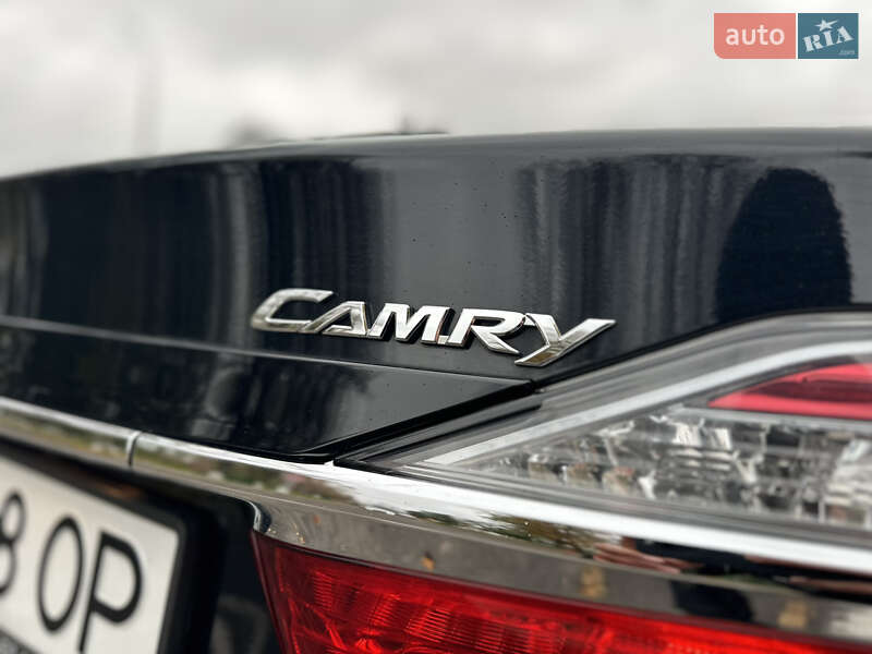 Седан Toyota Camry 2017 в Вінниці