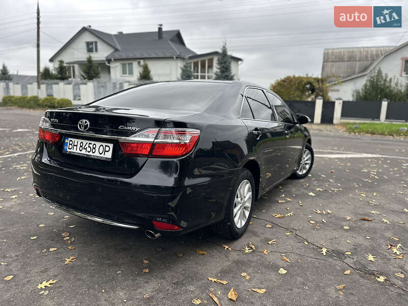 Седан Toyota Camry 2017 в Вінниці