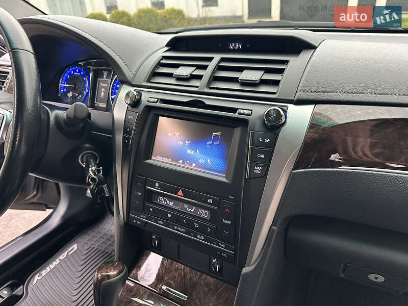 Седан Toyota Camry 2017 в Вінниці