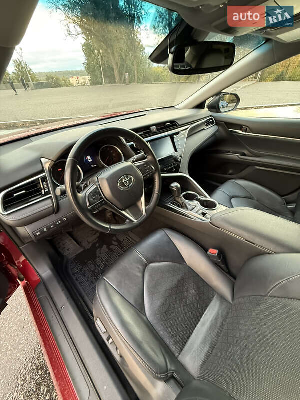 Седан Toyota Camry 2017 в Запорожье фото 12 Седан Toyota Camry 2017 в Запорожье