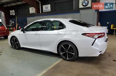 Седан Toyota Camry 2018 в 
