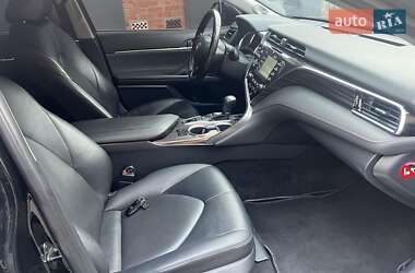 Седан Toyota Camry 2018 в 
