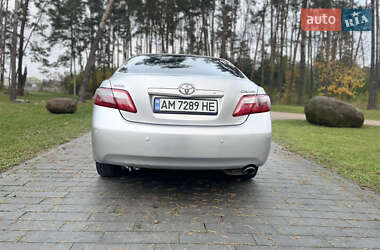 Седан Toyota Camry 2007 в  фото 4 Седан Toyota Camry 2007 в