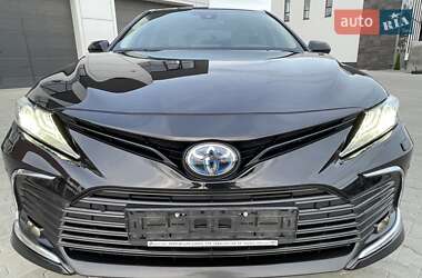 Седан Toyota Camry 2022 в 
