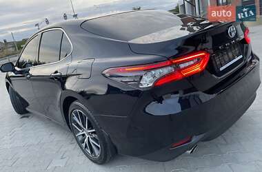 Седан Toyota Camry 2022 в 