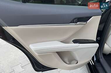Седан Toyota Camry 2022 в 