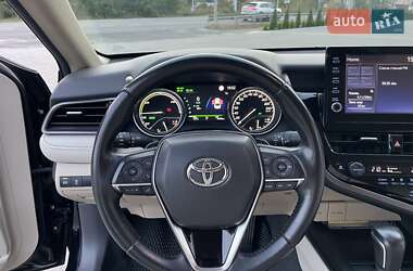 Седан Toyota Camry 2022 в 
