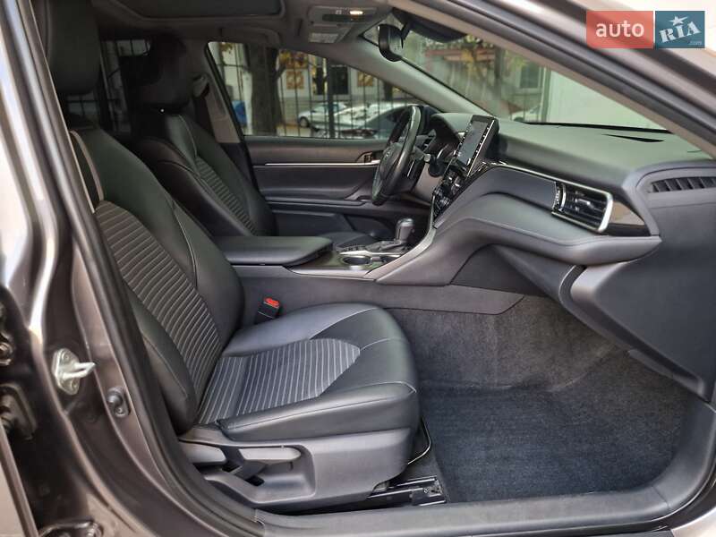 Седан Toyota Camry 2023 в Одесі фото 49 Седан Toyota Camry 2023 в Одесі