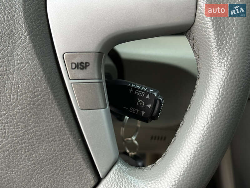 Седан Toyota Camry 2008 в Николаеве