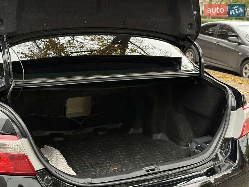 Седан Toyota Camry 2008 в Николаеве