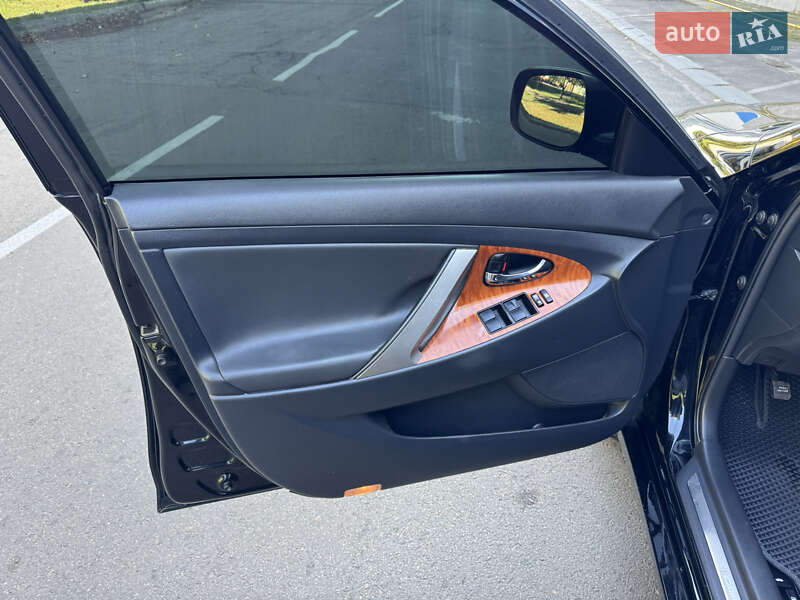 Седан Toyota Camry 2008 в Ромнах фото 13 Седан Toyota Camry 2008 в Ромнах