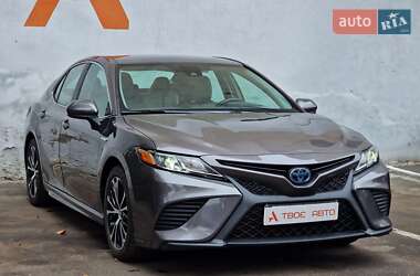 Седан Toyota Camry 2020 в 
