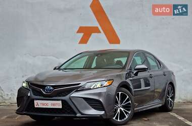 Седан Toyota Camry 2020 в Одессе