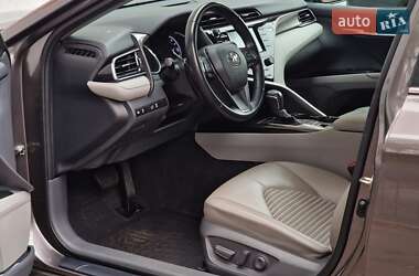 Седан Toyota Camry 2020 в 