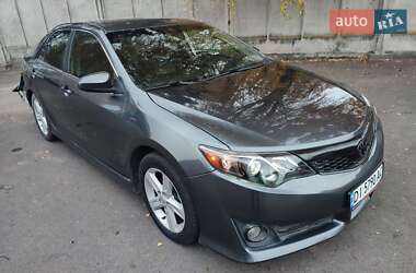 Седан Toyota Camry 2014 в Ровно Седан Toyota Camry 2014 в Ровно