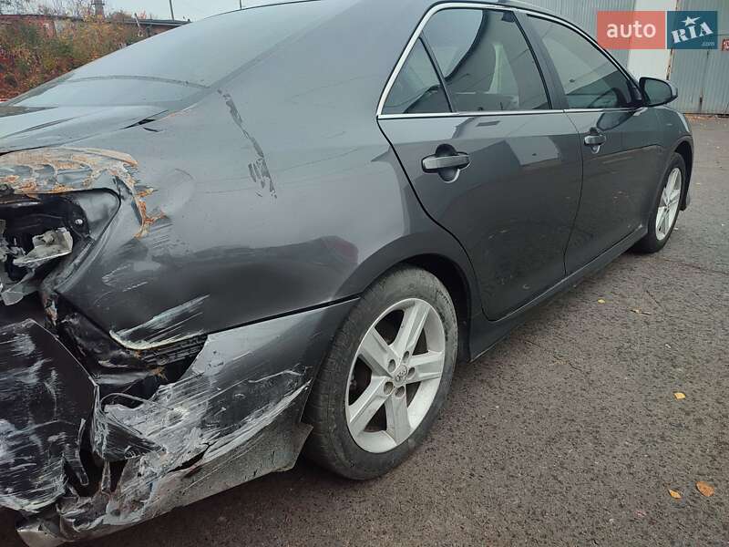 Седан Toyota Camry 2014 в Ровно фото 10 Седан Toyota Camry 2014 в Ровно