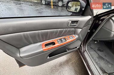 Седан Toyota Camry 2003 в  фото 18 Седан Toyota Camry 2003 в