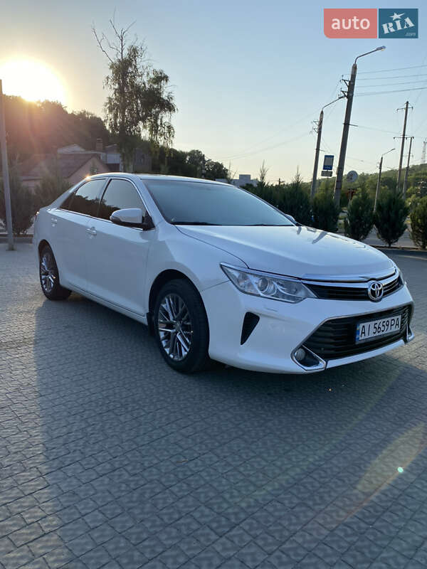 Toyota Camry 2014