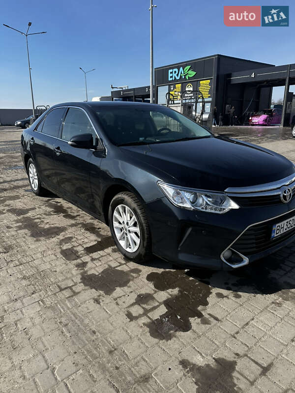 Toyota Camry 2015