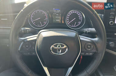 Седан Toyota Camry 2021 в 