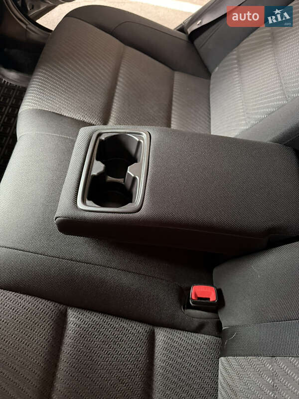 Седан Toyota Camry 2017 в Одессе фото 61 Седан Toyota Camry 2017 в Одессе