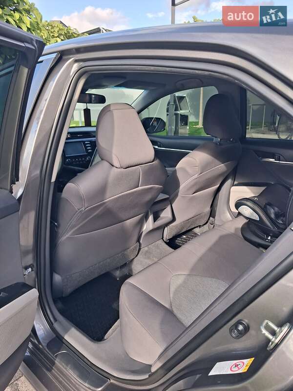 Седан Toyota Camry 2017 в Луцьку фото 6 Седан Toyota Camry 2017 в Луцьку