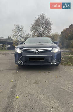 Седан Toyota Camry 2016 в Днепре