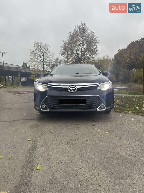 Седан Toyota Camry 2016 в Днепре фото Седан Toyota Camry 2016 в Днепре