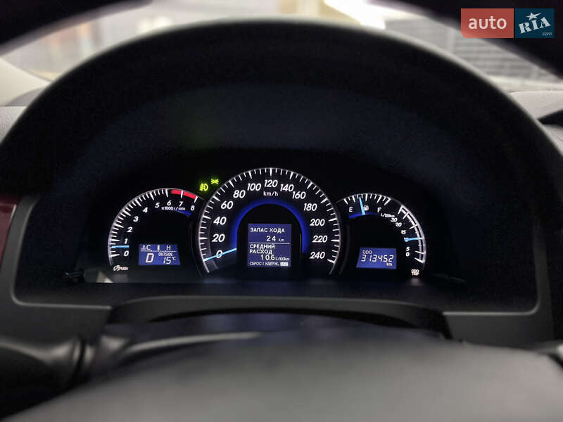 Седан Toyota Camry 2011 в Новой Одессе