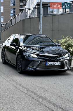 Седан Toyota Camry 2019 в Харькове Седан Toyota Camry 2019 в Харькове