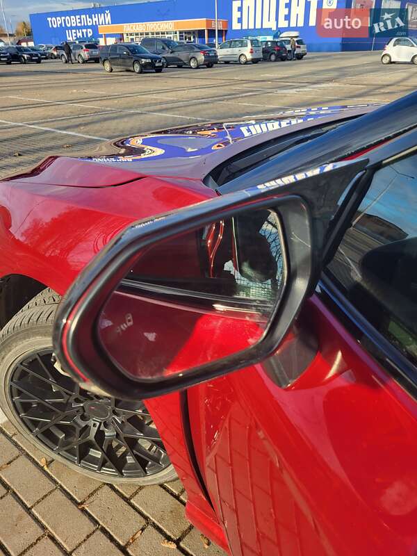 Седан Toyota Camry 2018 в Тернополе