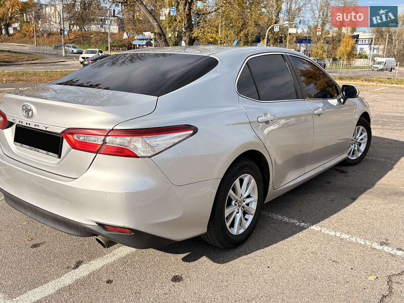 Седан Toyota Camry 2017 в Києві фото 15 Седан Toyota Camry 2017 в Києві