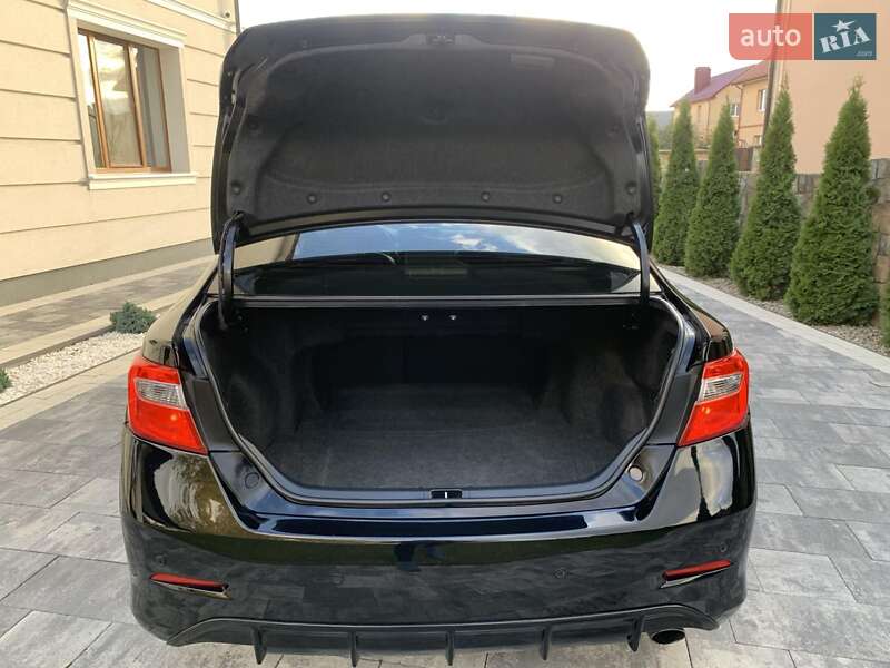 Седан Toyota Camry 2013 в Івано-Франківську