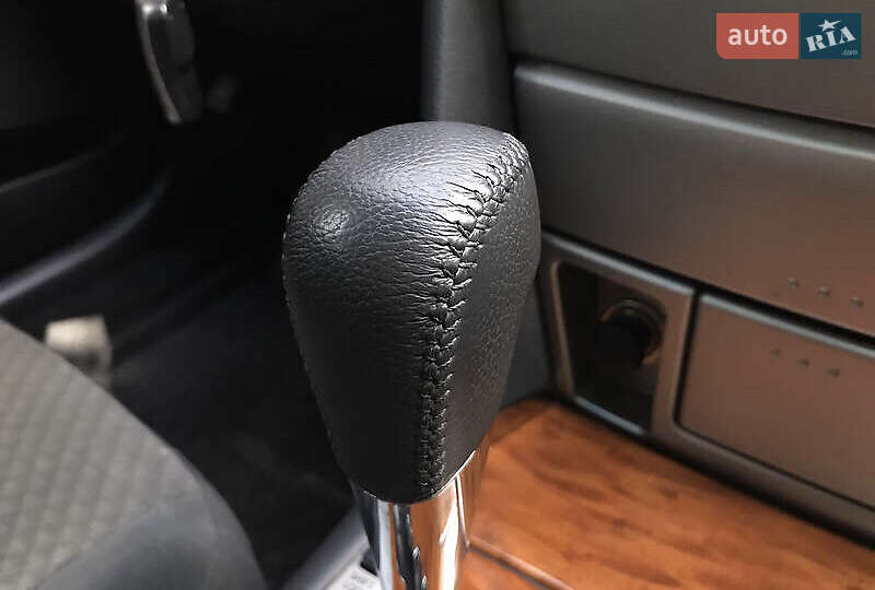 Седан Toyota Camry 2008 в Киеве