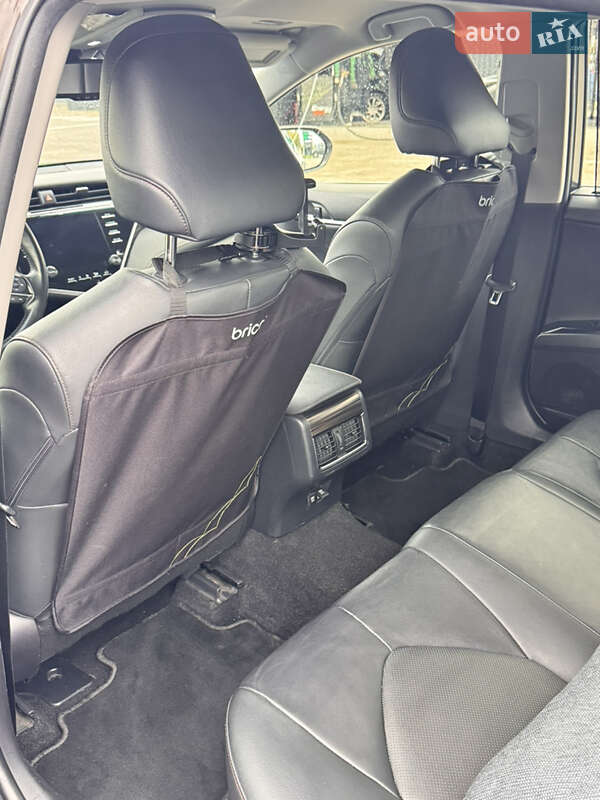 Седан Toyota Camry 2018 в Киеве фото 19 Седан Toyota Camry 2018 в Киеве