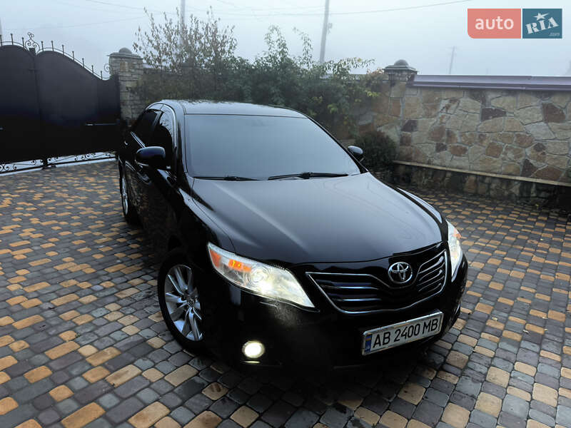 Седан Toyota Camry 2009 в Могилев-Подольске
