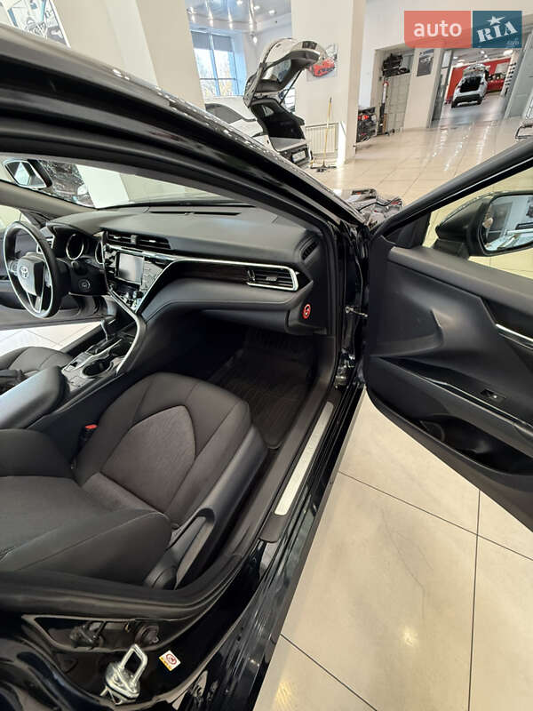 Седан Toyota Camry 2018 в Буче фото 15 Седан Toyota Camry 2018 в Буче
