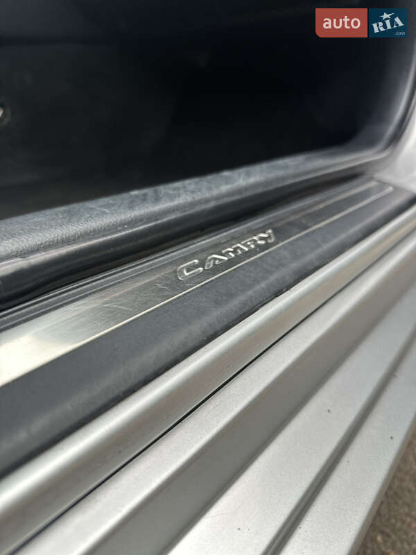 Седан Toyota Camry 2012 в Луцке