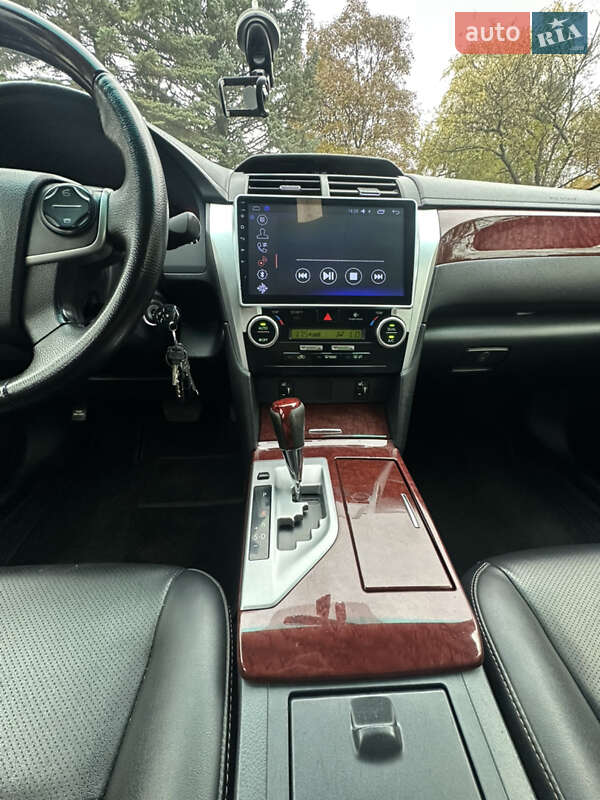 Седан Toyota Camry 2012 в Луцке
