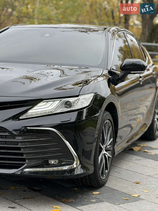 Седан Toyota Camry 2022 в Днепре фото 2 Седан Toyota Camry 2022 в Днепре