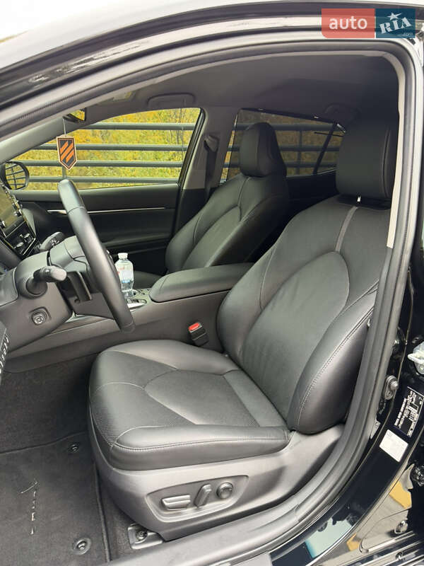 Седан Toyota Camry 2022 в Днепре фото 14 Седан Toyota Camry 2022 в Днепре