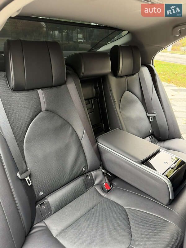 Седан Toyota Camry 2022 в Днепре фото 26 Седан Toyota Camry 2022 в Днепре