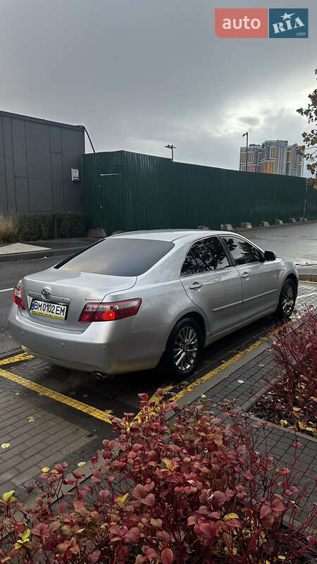 Седан Toyota Camry 2007 в Киеве