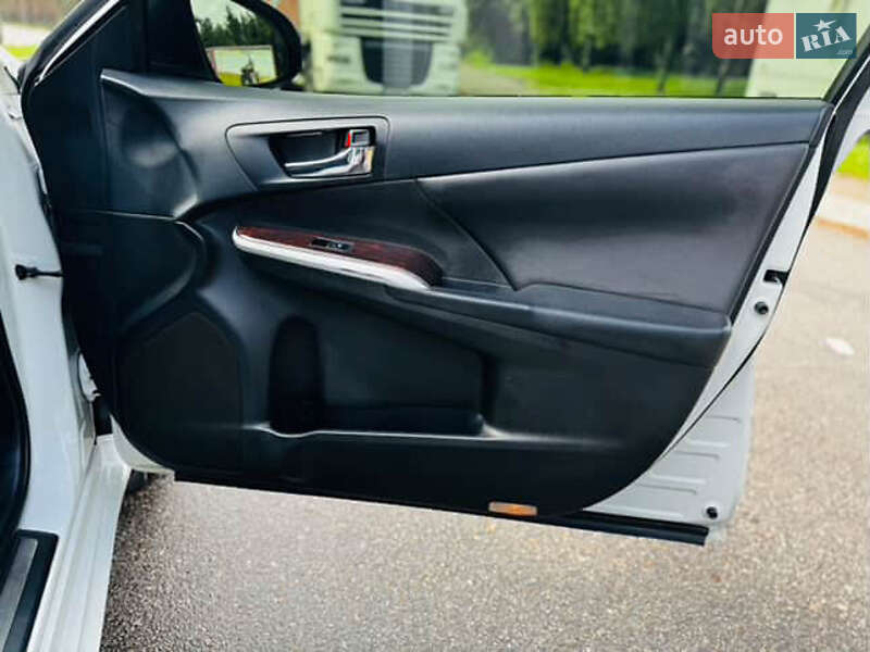 Седан Toyota Camry 2014 в Полтаве фото 11 Седан Toyota Camry 2014 в Полтаве