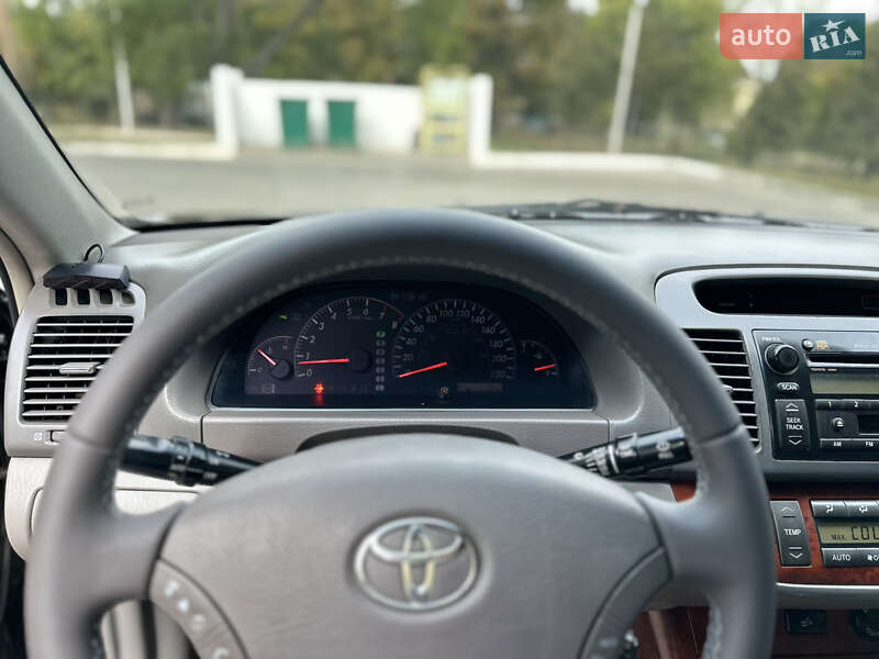 Седан Toyota Camry 2005 в Измаиле