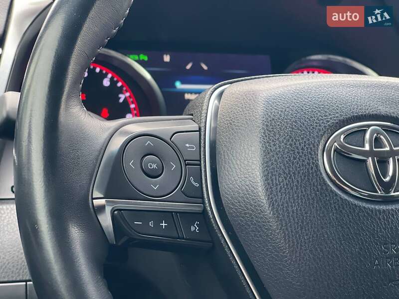 Седан Toyota Camry 2018 в Киеве фото 25 Седан Toyota Camry 2018 в Киеве