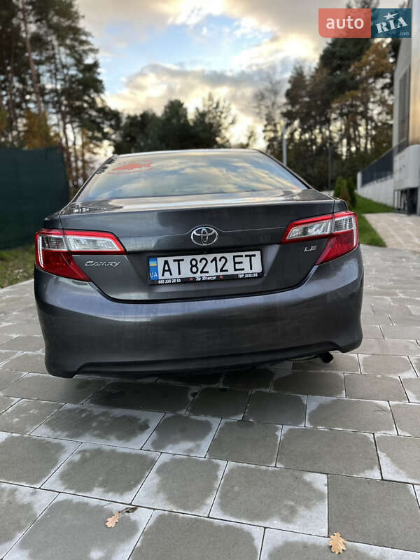 Седан Toyota Camry 2012 в Львове