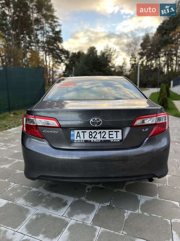 Седан Toyota Camry 2012 в Львове