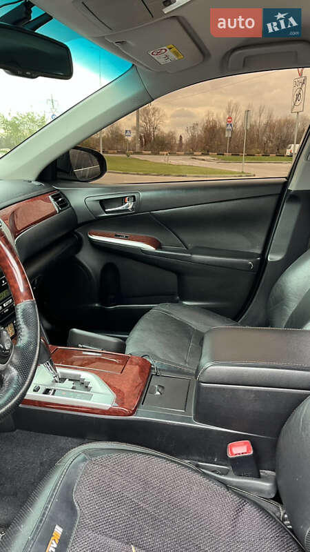 Седан Toyota Camry 2014 в Киеве